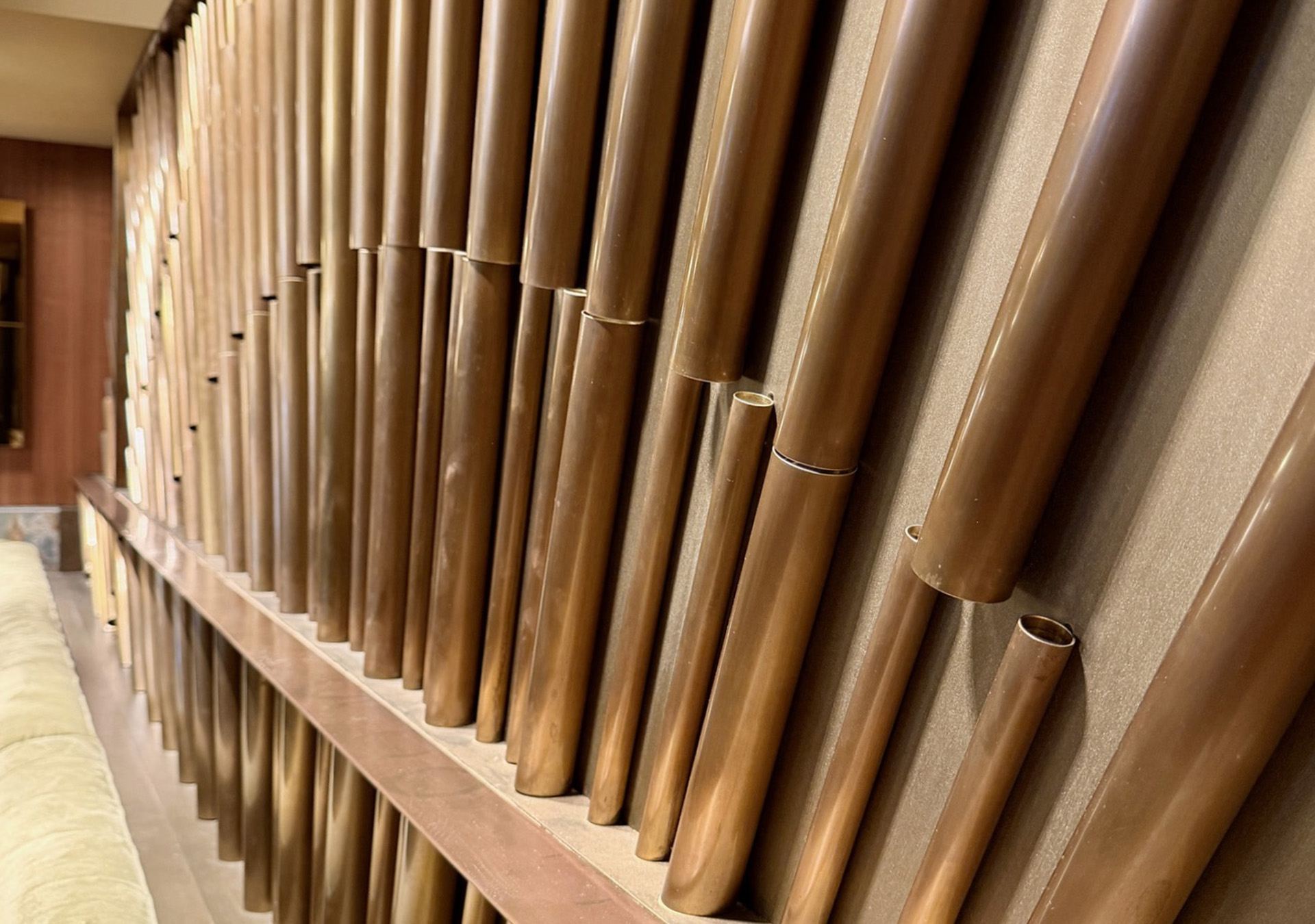 StRibs_Messingwand